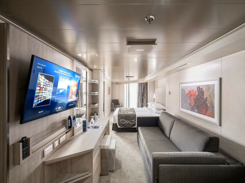 Premium Suite Aurea with Whirlpool